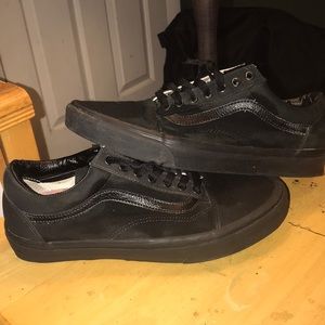 Black vans